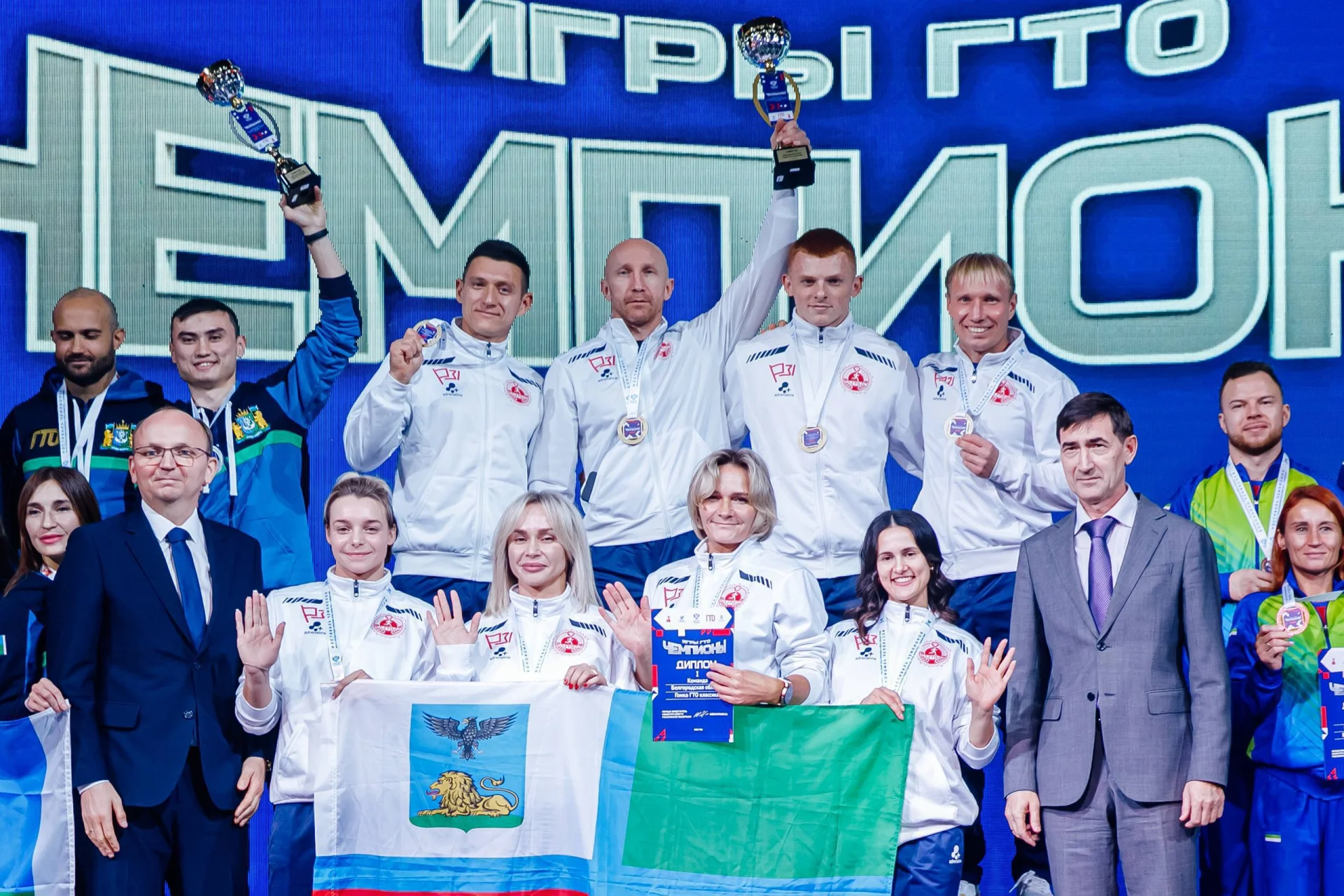 Выполнение испытаний комплекса ГТО во время выполнения упражнений